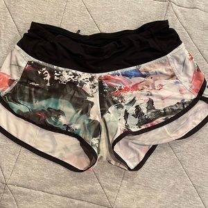 Lululemon shorty shorts